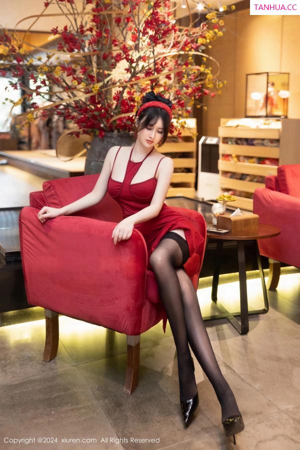 陈诗诗 诗诗 [XiuRen]高清写真图 2024.02.06 No.8078 诗诗kiki 黑丝性感第3张图片